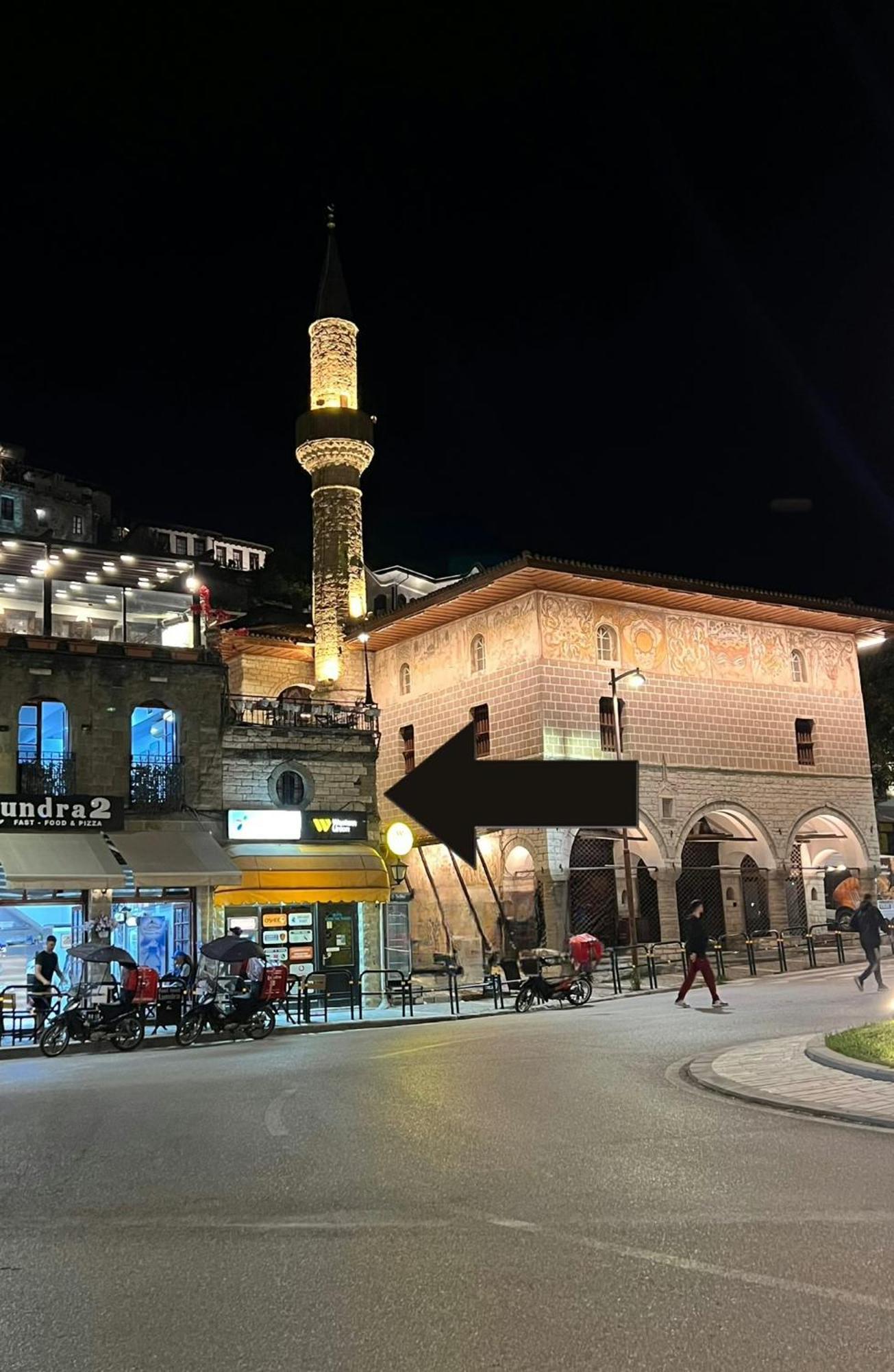 Fole Hotel Berat Buitenkant foto
